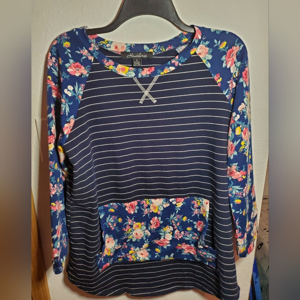 Hawthorne Size Large Shirt, Floral and striped